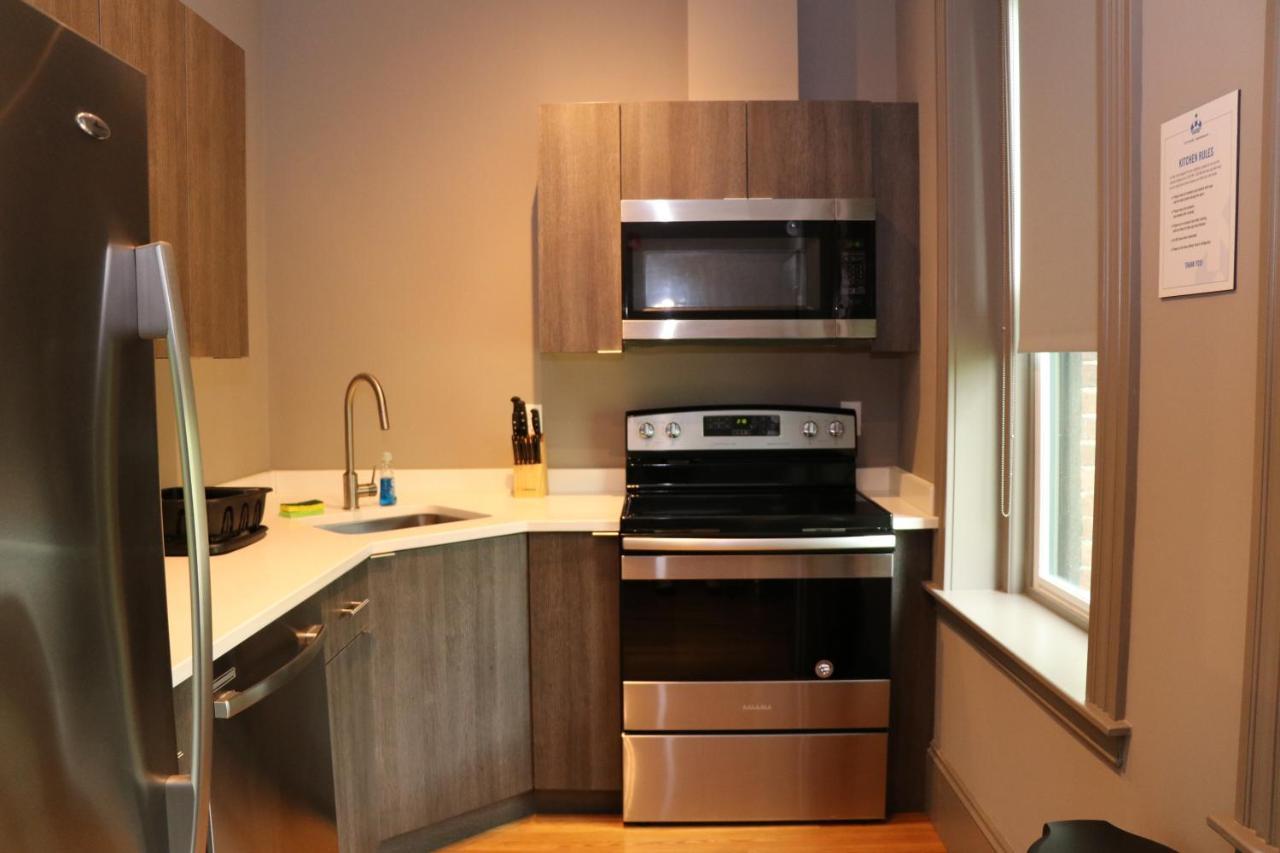 A Stylish Stay W/ A Queen Bed, Heated Floors.. #24 Brookline Exterior foto